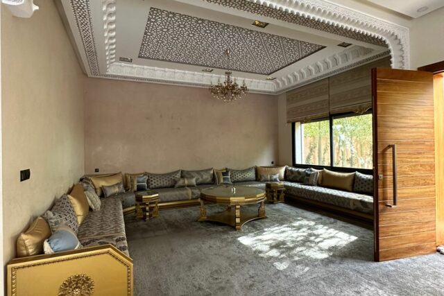 Villa meublée route de casa à côté du stade 550m2